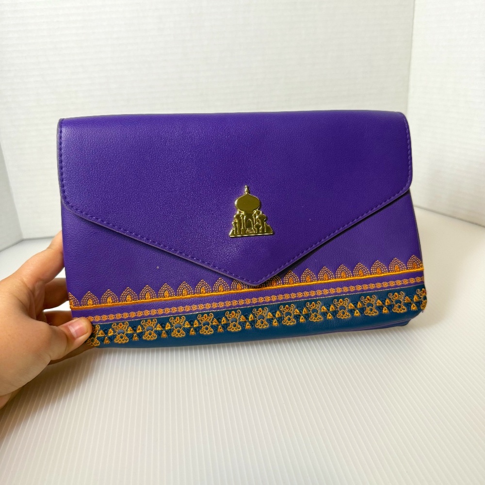 Loungefly Disney Aladdin Double Sided Crossbody Clutch Bag Purple Blue Chain